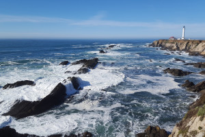 世界首個特高壓多端混合直流工程:昆柳龍直流工程開始跨江架線作業
