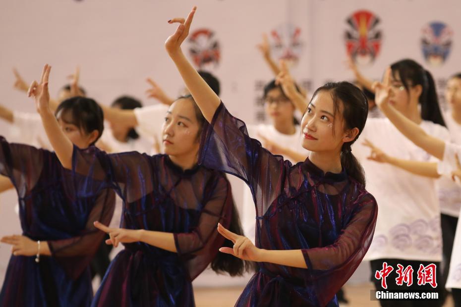 出道一周年,火箭少女101到底混得怎么樣?