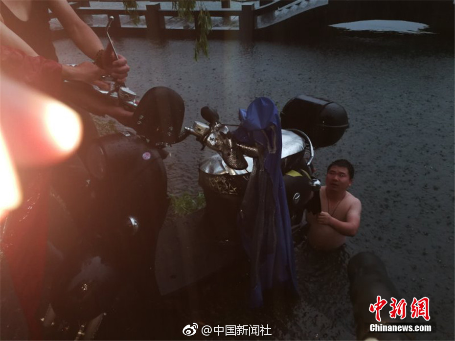 “雙減”周年記之談變化說推進 “三位一體”方能行穩致遠