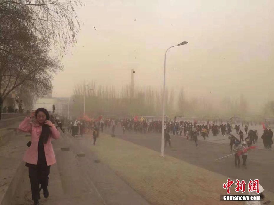 凌科電氣YM系列工業防水連接器之高耐鹽霧腐蝕性能解析
