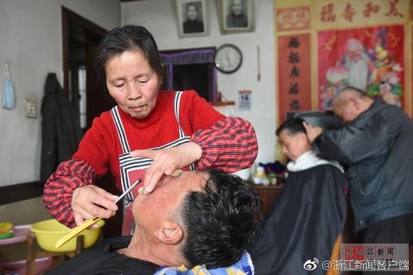 出軌經濟學：賈乃亮在與李小璐的婚姻關系中做錯了啥