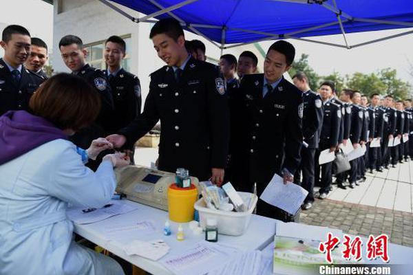 從封面我就可以判斷鄭女士是對的