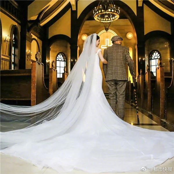 多次嫖娼被錘的李易峰,和他的往事