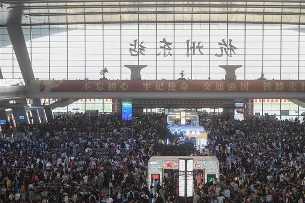 7張圖揭秘無人機充電新模式:借力輸電線路發出的磁場