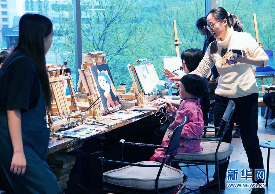 董小姐都帶著五折的優惠上快手了，許家印孫宏斌宋衛平你們也趕緊上吧