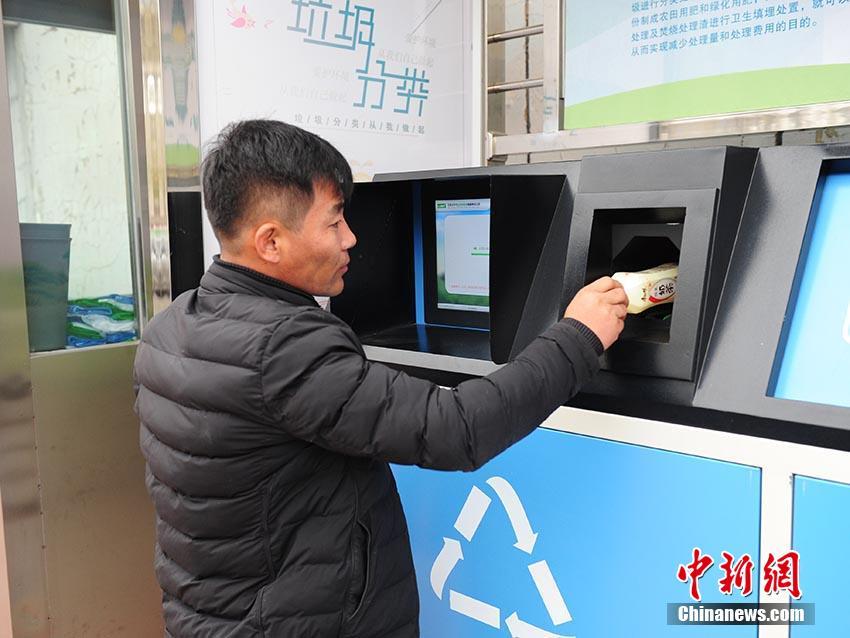 國網景德鎮供電首用新型噴火無人機消除隱患