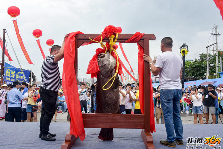 為什么現在的年輕人都存不下錢？
