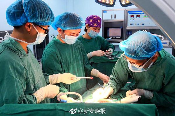 探訪中國版“沙漠硅谷”:“云計算”成通往世界“新名片”