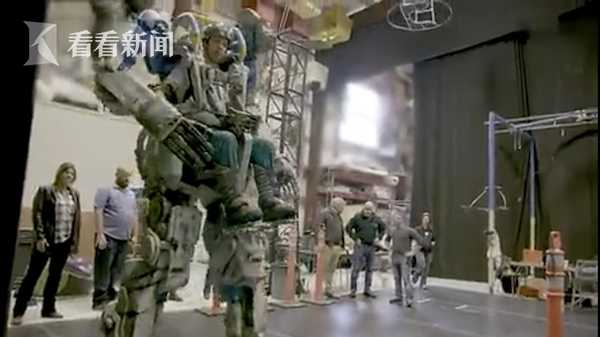 國產首臺5噸/天氫液化器大型臥式冷箱產品成功下線